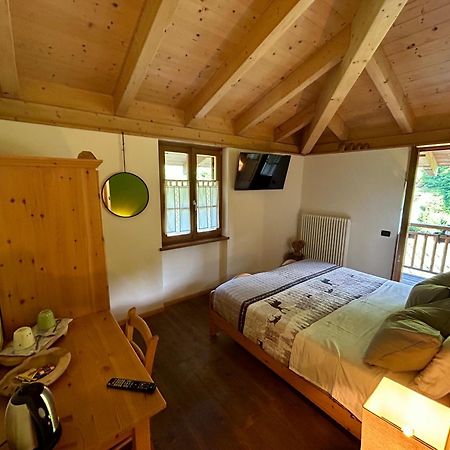 Agriturismo Valfraja 琴布拉 外观 照片