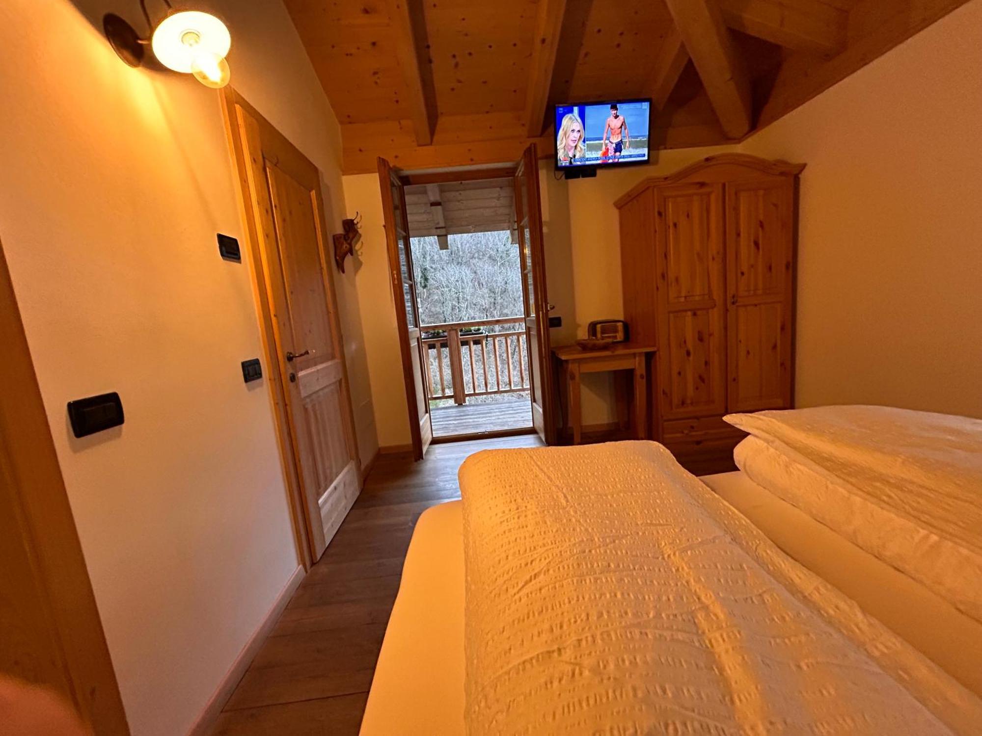 Agriturismo Valfraja 琴布拉 外观 照片
